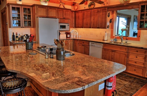Boone Ski Chalet | Experience mountain views in this 3-bedroom chalet, perfect for family getaways in Boone, NC.