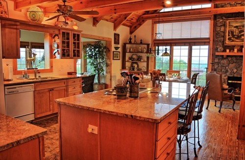 Boone Ski Chalet | Experience mountain views in this 3-bedroom chalet, perfect for family getaways in Boone, NC.