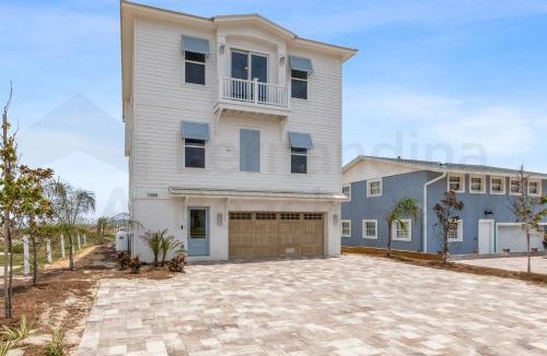 Ocean Cay House | Experience oceanfront luxury with this spacious 5-bedroom house
