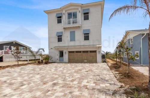 Ocean Cay House | Experience oceanfront luxury with this spacious 5-bedroom house