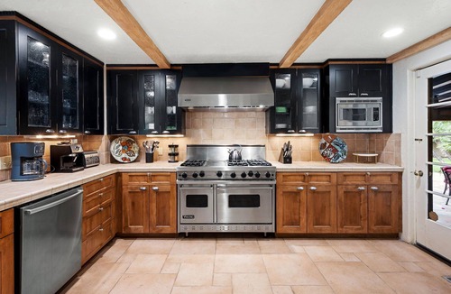The Movie Colony House | Experience Old Hollywood Glamour! Movie Colony Estate! Pool! Tennis Court!