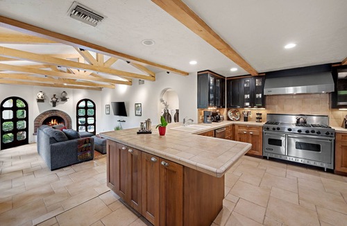 The Movie Colony House | Experience Old Hollywood Glamour! Movie Colony Estate! Pool! Tennis Court!