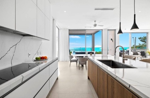 Long Bay Hills Hotel | Experience Paradise in Modern Room w/Balcony Views of Turquoise Seas