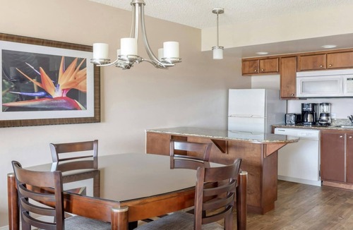 Honokowai Resort | Experience Paradise at Hilton's Ka’anapali Beach – 1 Bedroom Deluxe Ocean View