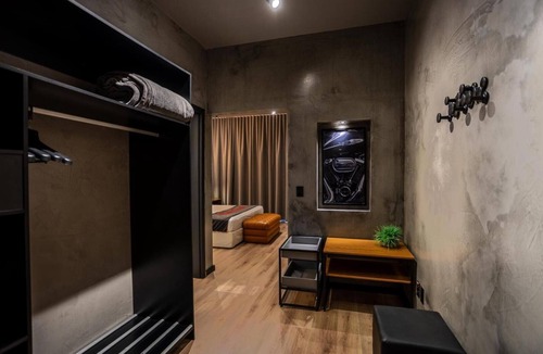 Centro Hotel | Experience Ponta Grossa’s Charm in a Well-Equipped, Delightfully Modern Room