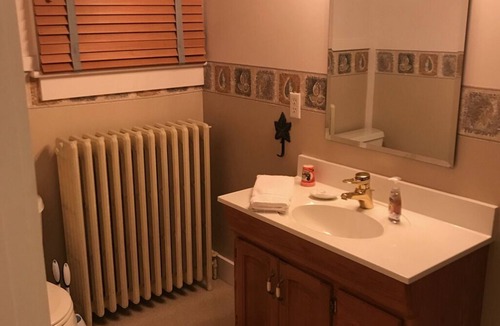 Sandusky House | Experience rural charm near Kalahari Waterpark 14 min