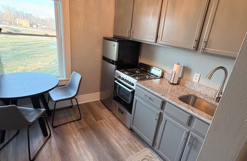 Downtown Des Moines Apartment | Experience Sherman Hill from the Olive 3, 1 bed apartment in downtown Des Moines