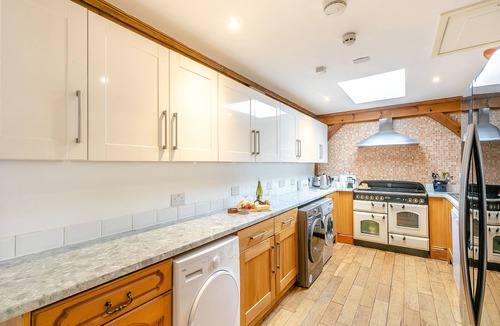 Hardwicke Cottage | Experience sociable luxury with all ground floor amenities.