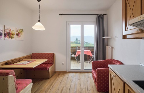 Caldaro Sulla Strada del Vino Apartment | Experience South Tyrol in Kaltern, Apartment Rosengarten, balcony, central location