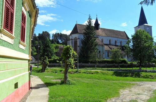 Richis House | Experience the countryside, stay in a traditional saxon house in Transylvania