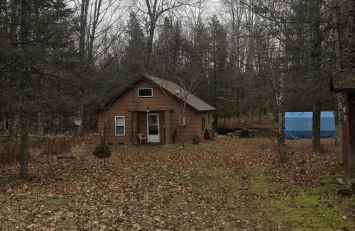 Delta County House | Experience the Outdoors. Time to unplug in the Heart of the U.P.