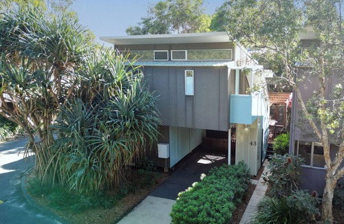 Point Lookout Villa | Experience the Perfect Coastal Getaway in Point Lookout