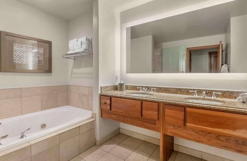Peak 9 Resort | Experience the Ultimate Family Mountain Escape at Valdoro Mountain Lodge- 2 Bd.