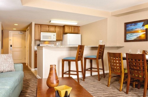 Waikiki Resort | Experience the Ultimate Family Fun at Wyndham Waikiki Beach Walk- 2 Bd. Dlx. LL