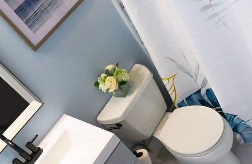 Miami Lakes House | "Experience the Ultimate Relaxation at our Stunning Vacation Rental in Hialeah!"