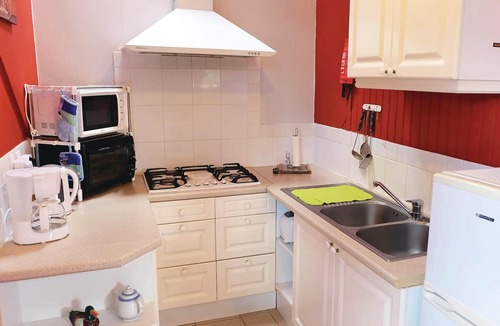 Wirwignes Apartment | Experience this inviting holiday apartment near the northern French coast.
