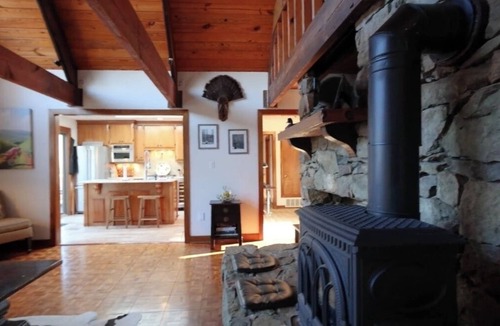 Charlottesville House | Experience Timeless Sophistication right in the Heart of Charlottesville!