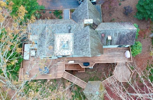 Charlottesville House | Experience Timeless Sophistication right in the Heart of Charlottesville!