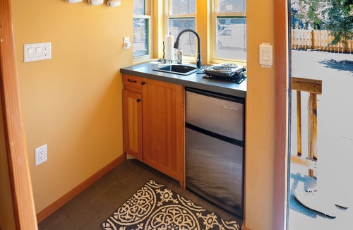 Lyons Resort | Experience Tiny Living at Blue Spruce – Peaceful Retreat Near RMNP & Lyons