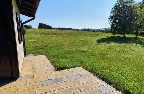 Lechbruck House | "Experience unforgettable vacations in the Hochbergle vacation village by the lake!"