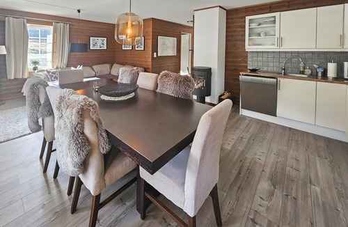 Uvdal Apartment | Experience unforgettable holidays in this stylish holiday apartment in the Uvdal ski centre.