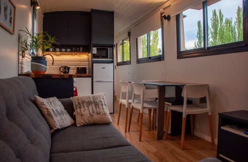 Vistalba Apartment | Experience Unique Bus Homes at Bondilodge - Your Perfect Getaway!