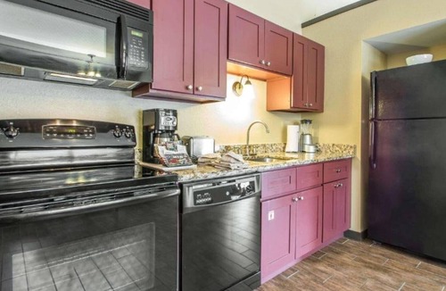 Wisconsin Dells Resort | Experience Year-Round Family Fun at Christmas Mountain Village – 2 Bedroom Villa