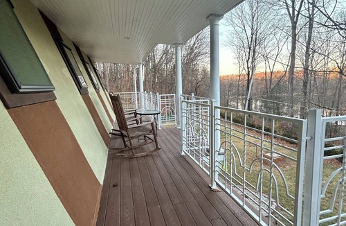 Stroudsburg House | Experience you’ve been waiting for! Enjoy this unique luxurious getaway!