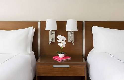 Bay Harbor Islands Hotel | Explore Bay Harbor! Close to Sunny Isles Beach & Pool! Pool, Parking On-Site!