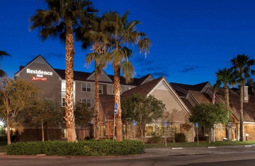 San Bernardino House | Explore Burrage Mansion! 2 1BR Suites w/ Full Kitchen. Pets Welcome & Pool!