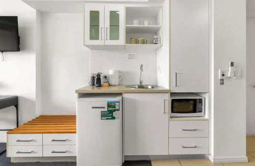 Cairns Central Business District Apartment | Explore Cairns Esplanade from your Private Studio
