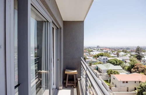Observatory Apartment | Explore Cape Town From A Stylish Home
