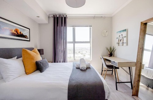 Observatory Apartment | Explore Cape Town From A Stylish Home