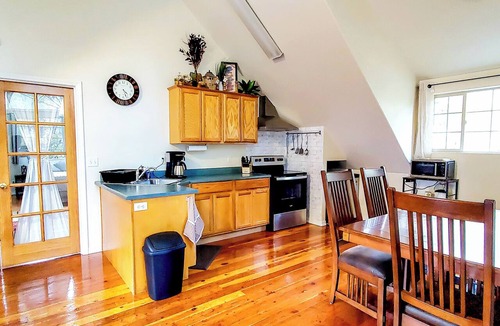 Cave Junction Apartment | Explore Caves & Coast! Family-Friendly Oregon Stay