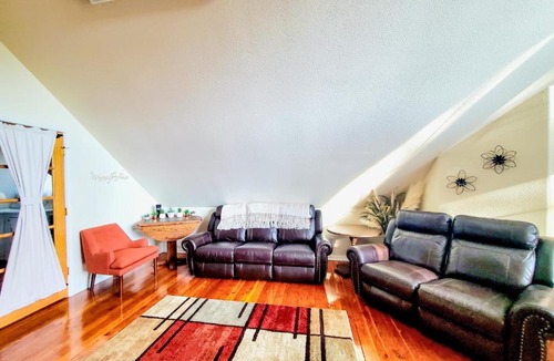 Cave Junction Apartment | Explore Caves & Coast! Family-Friendly Oregon Stay
