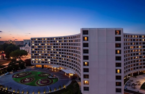 Dupont Circle Hotel | Explore D.C's Treasures! Seasonal Outdoor Pool, Pets Allowed!
