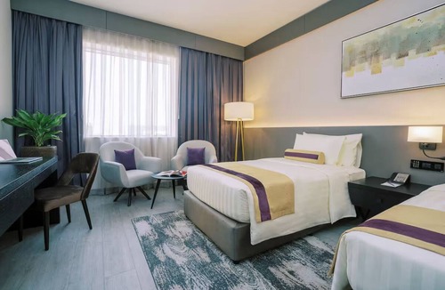 Al Muraqqabat Hotel | Explore Downtown Dubai | Burj Khalifa, Dubai Mall & The Dubai Fountain Nearby