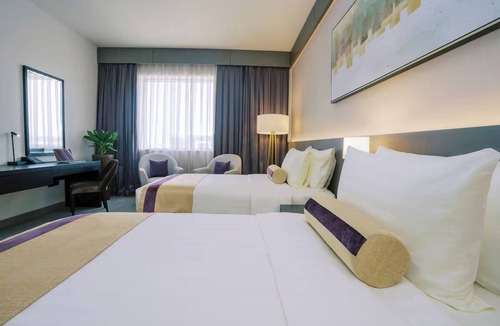 Al Muraqqabat Hotel | Explore Downtown Dubai | Burj Khalifa, Dubai Mall & The Dubai Fountain Nearby