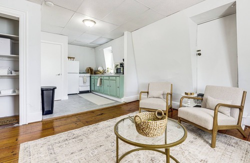 Worcester Apartment | Explore Dtwn, Parks & Colleges: Cozy Worcester Apt