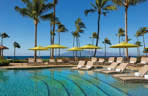 Kaanapali Resort | explore 𝐅𝐢𝐧𝐝𝐢𝐧𝐠 𝐌𝐞𝐢𝐥𝐢-Beachfront Kaanapali Resort+Hyatt Amenities