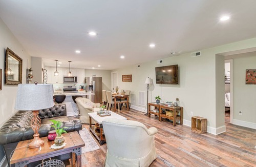 Staunton Apartment | Explore Historic Dtwn Staunton! Walkable Apartment