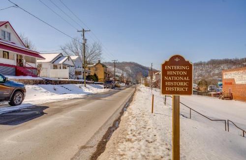Bellepoint Apartment | Explore New River Gorge! High-End Hinton Retreat