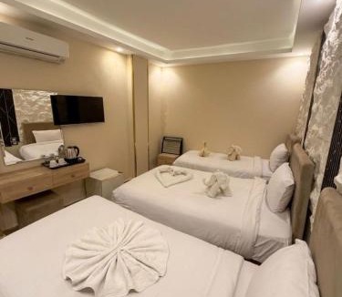 Kafrat al Jabal Hotel | Explore Pyramids View