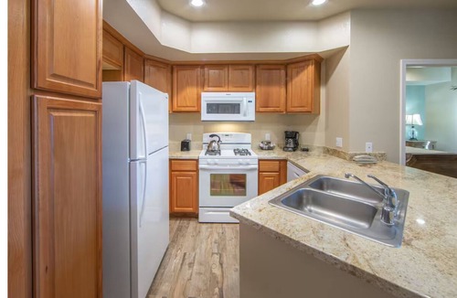Genoa Hotel | Explore Tahoe| Relaxing Escape | Hiking, Scenic Drives & Restorative Springs