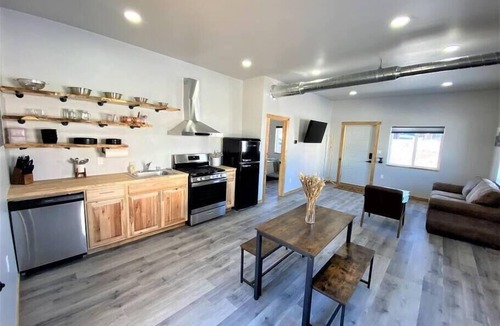 Chassell Apartment | Explore the Keweenaw ! Only 6 Miles to MTU!