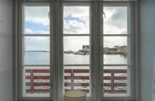 Moskenes House | Explorers Cabin Lofoten Edge