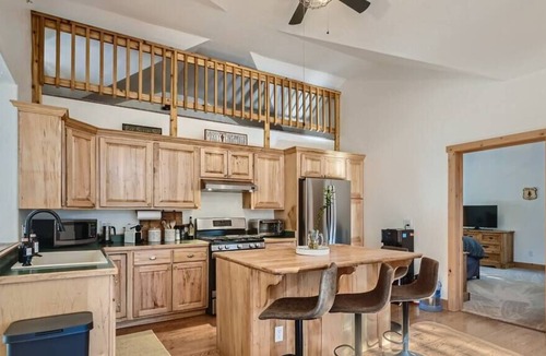 Valley of the Sun Cabin | Explorers Paradise / Sauna / Ski Breckenridge!