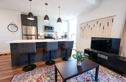 Brewerytown Apartment | Exploring Philly-You,Cozy 1Bdrm-Getaway.