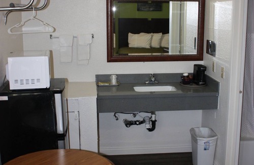 Vallejo Hotel | Express Inn