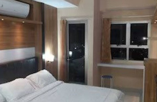 Cibaduyut Hotel | EXPRESS O 91863 Mekarwangi M-square Apartment By Santosa Property